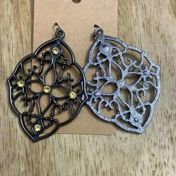 🆕Charcoal Modern Metals Drop Earrings🆕 - Picture 2 of 3